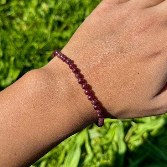 Bracelet en Grenat 4mm