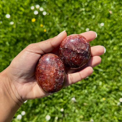 Galet en Quartz Hématoïde