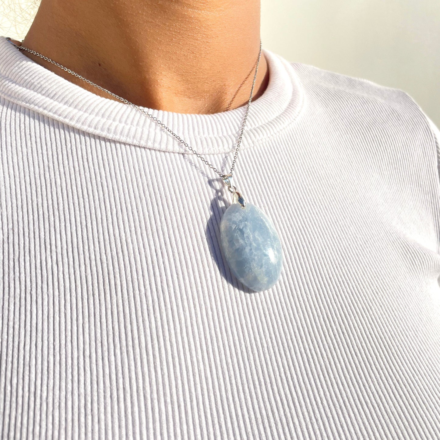 Pendentif en Calcite Bleue - Métanoïa