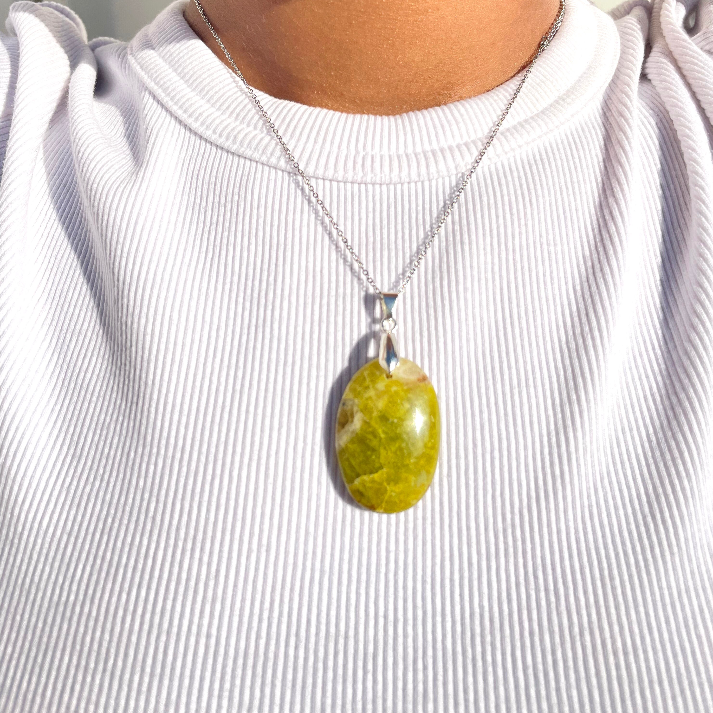 Pendentif en Opale Verte - Métanoïa